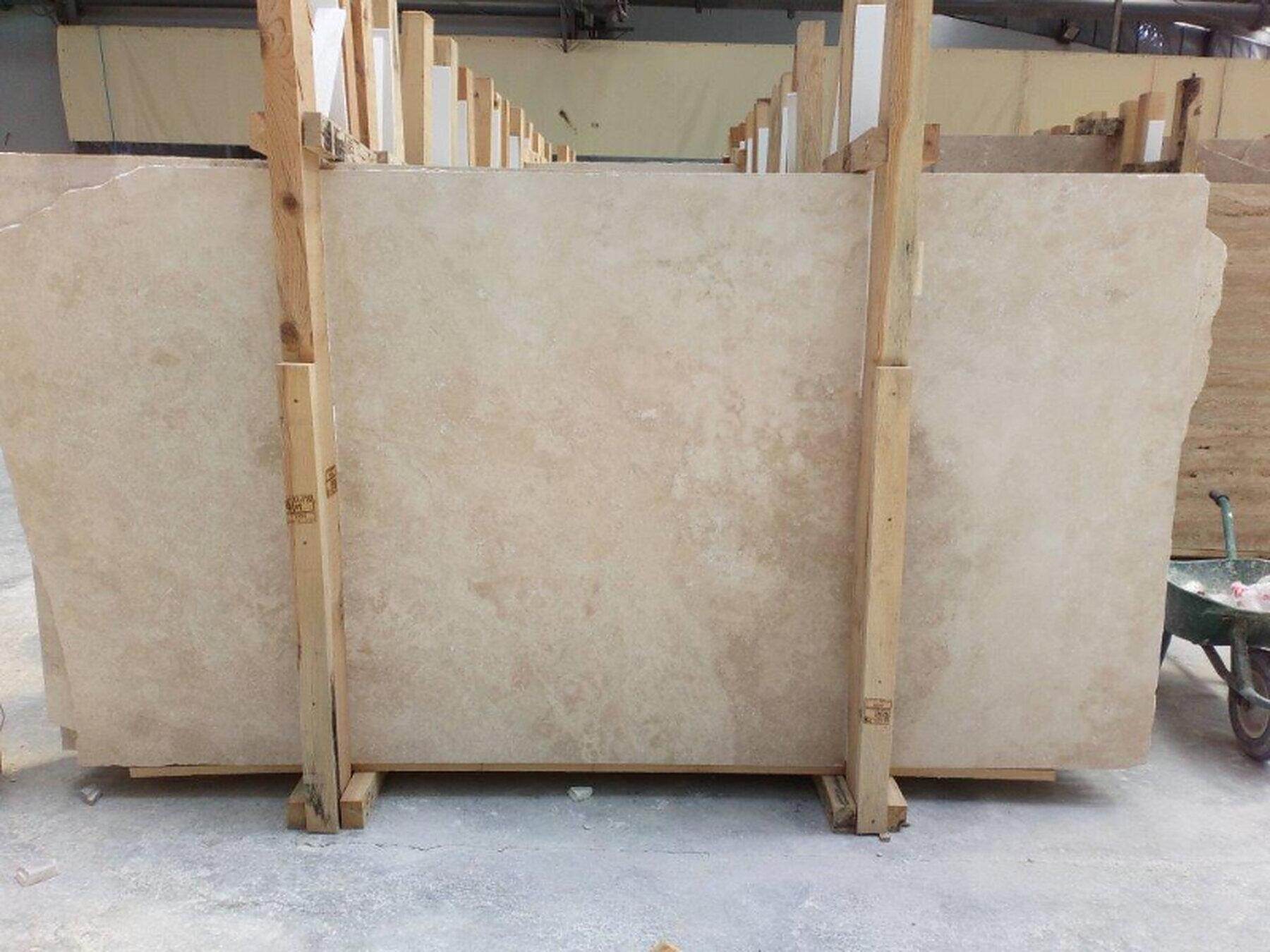 Cross cut travertine face